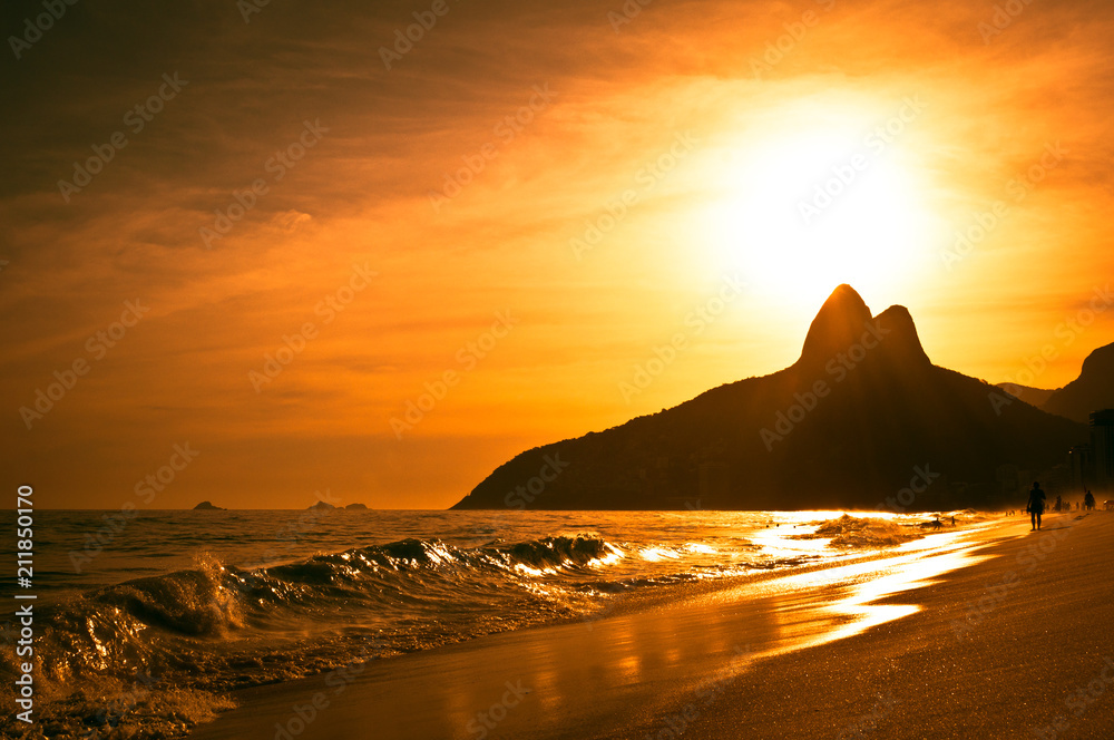Pôr do sol em Ipanema no Rio de Janeiro