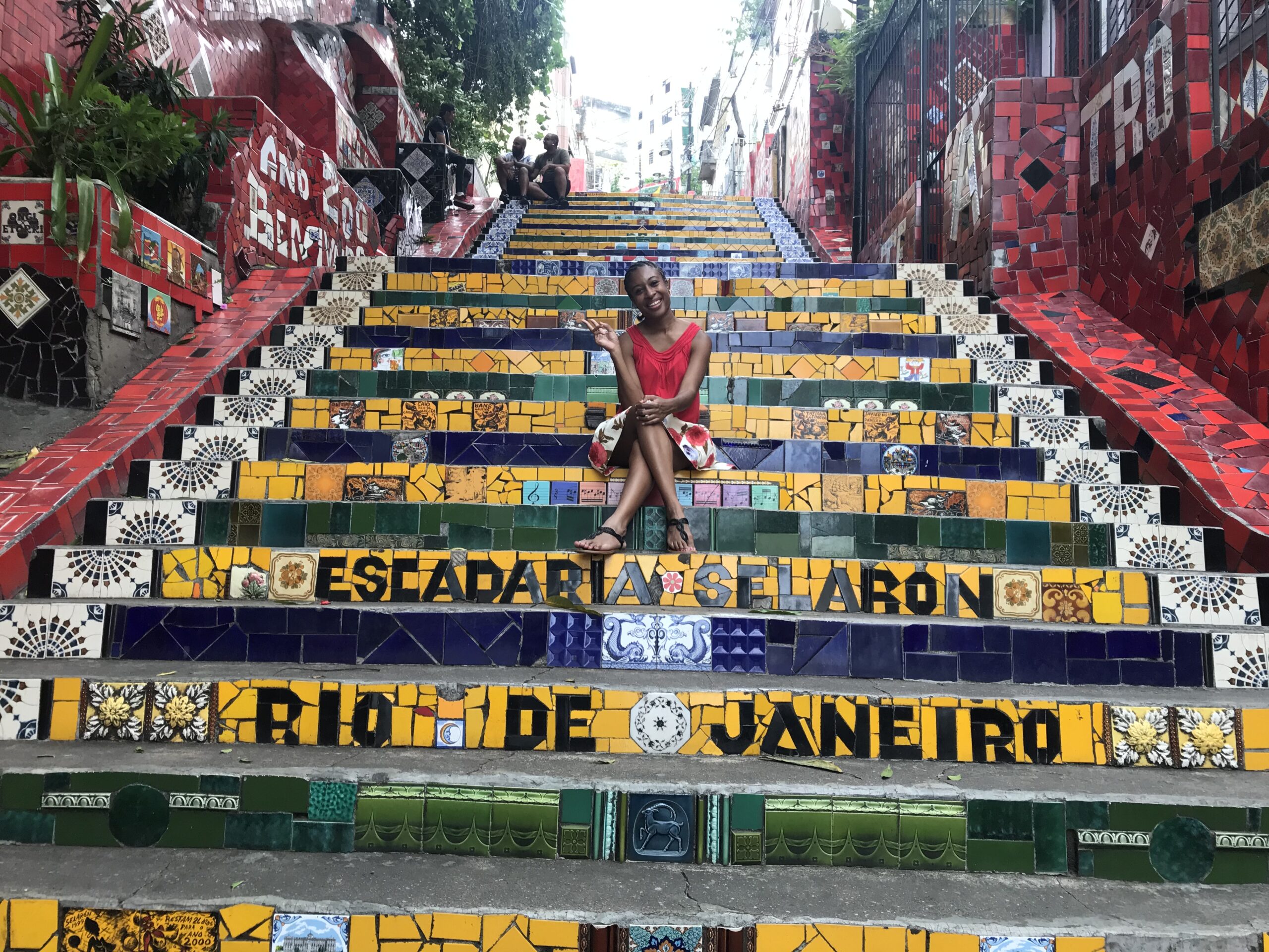 Escadaria Selarón colorida na Lapa